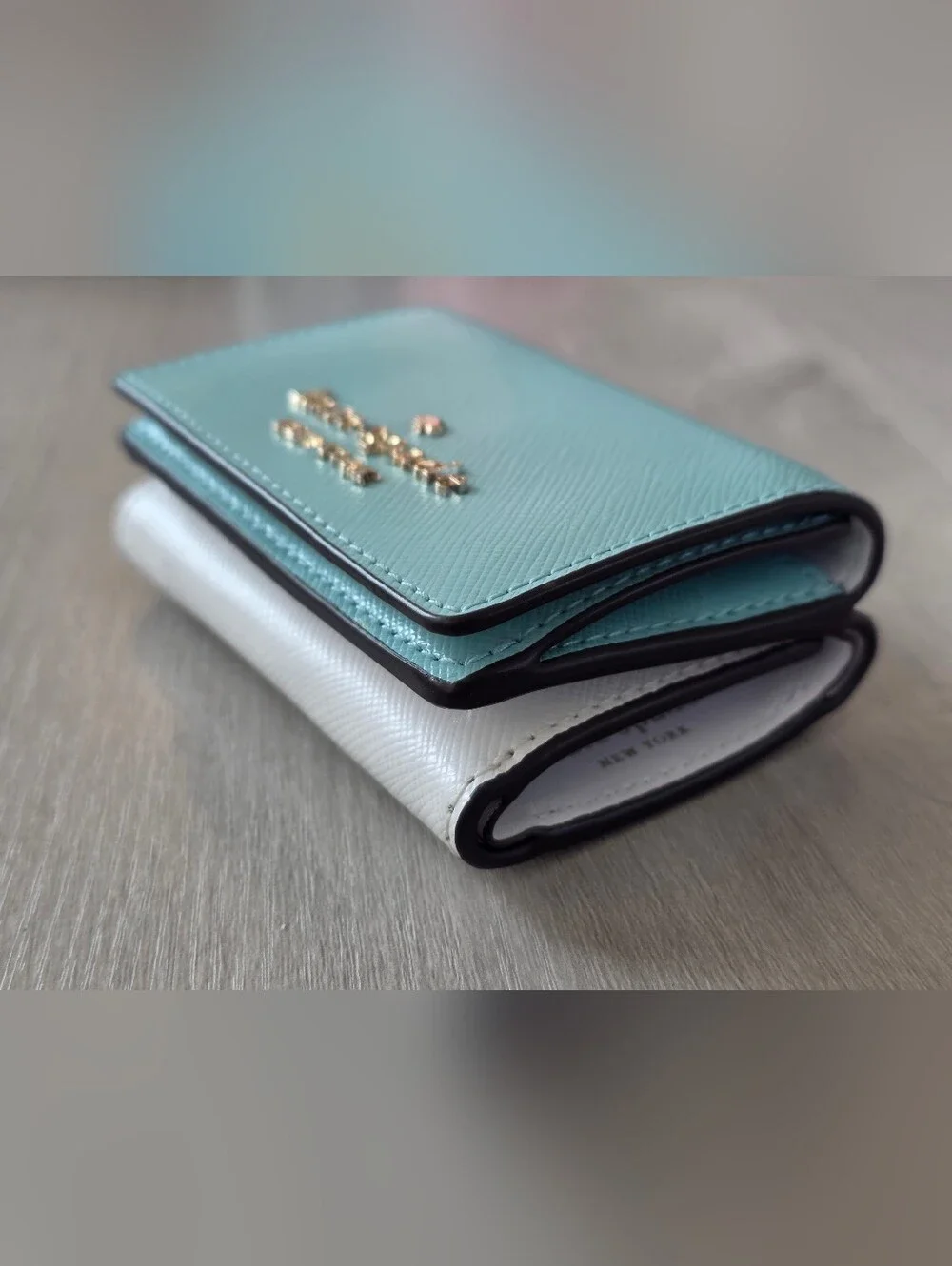 kate spade New York Small Saffiano Card Holder in Light Aqua